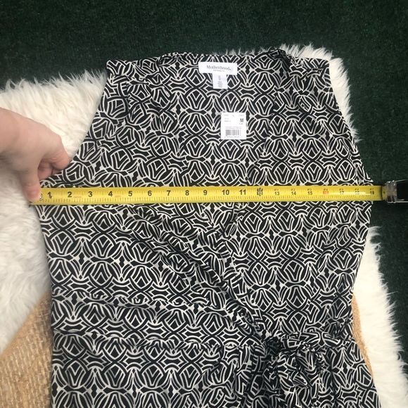 Motherhood Printed Sleeveless Wrap Maternity Dress - Picture 10 of 16